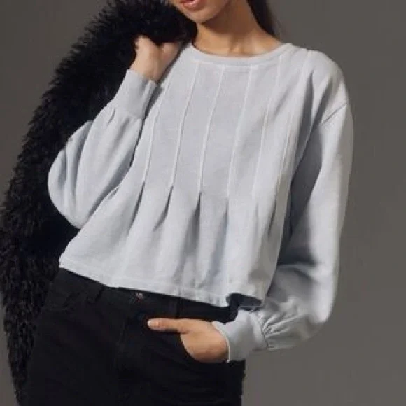 🦋Pilcro🦋 Light Blue Knit Top - Picture 1 of 7